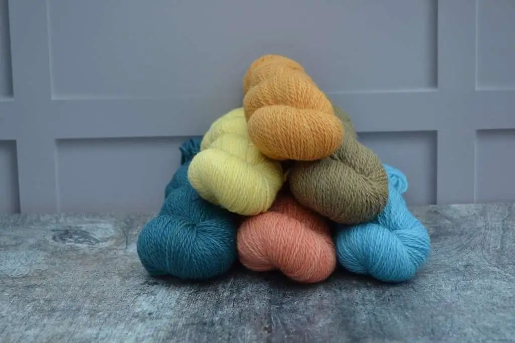Hand dyed yarn, dyed with natural dyes. Wooltrace yarns with provenance, fully traceable to farms and farmers in Britain