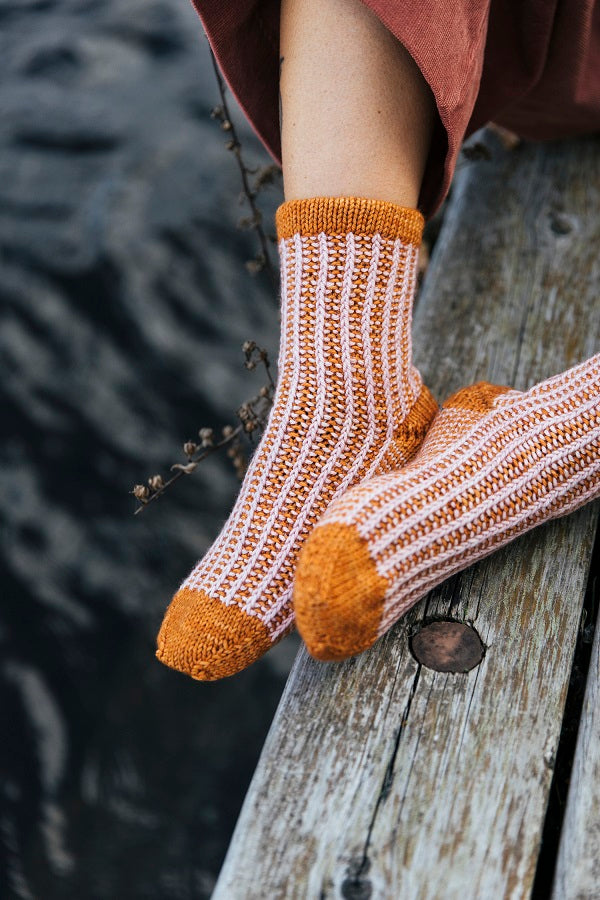 Laine Books - 52 Weeks of Accessories - Pattern Preview 3