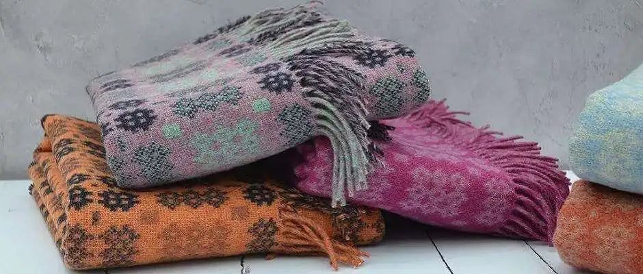 Welsh blankets and throws - nothing sayss Hiraeth more than iconic Welsh Blankets