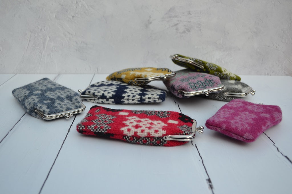 Welsh tapestry eye glasses case with metal clasp.