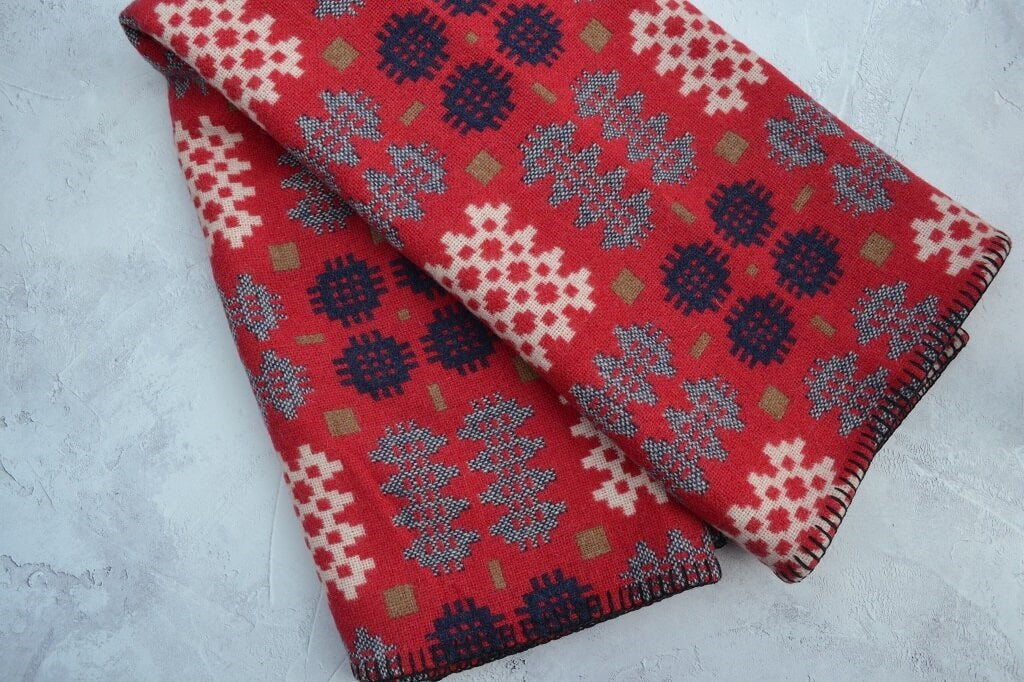 Welsh Tapestry Blankets - Cydweli - hand woven in Wales