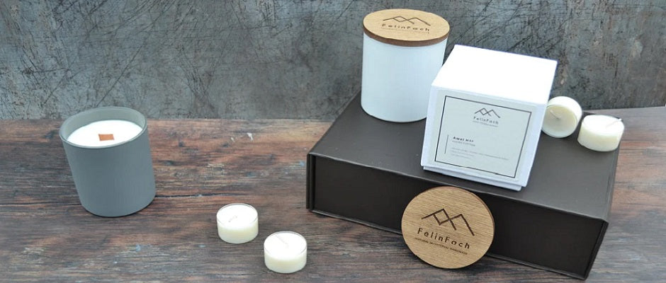 Handmade candles with wood wicks - 100% soy wax, a plastic free handmade candle