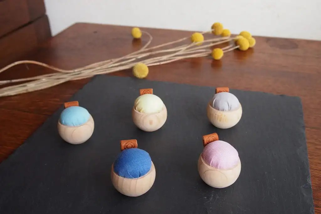 Pin Cushions &amp; Magnets