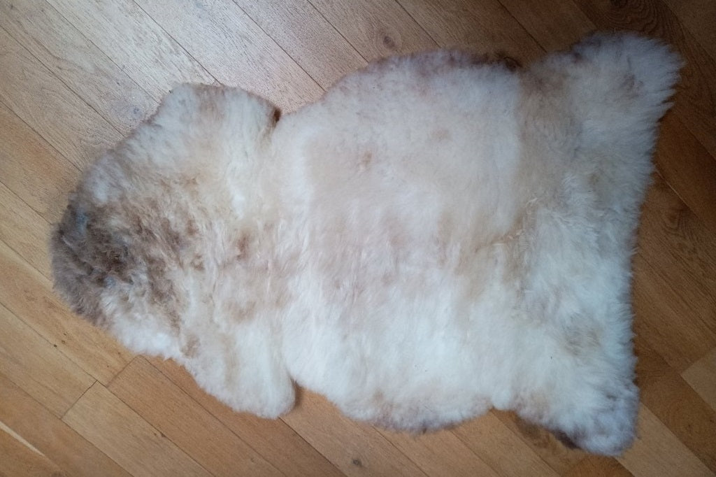 Sheepsking rug two tone 2