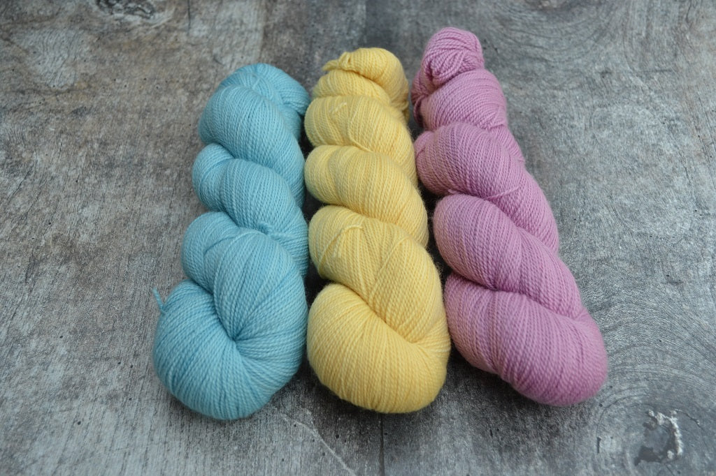 Hand Dyed Yarn - Organic 4 Ply 1