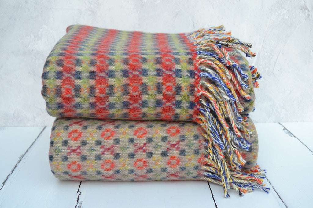 Welsh blanket, in red and green double weave reversible wool