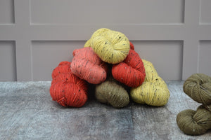 Hand Dyed Yarn, dyed with natural dye - Bluefaced Leicester Tweed