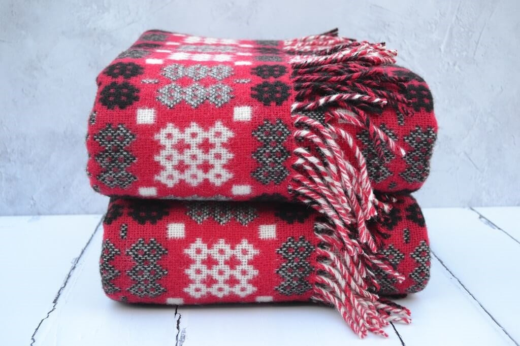 Welsh blankets, hand woven in Wales in pure wool