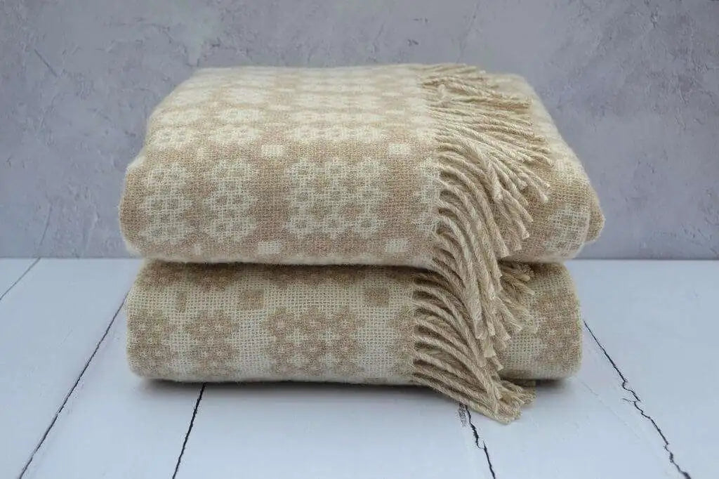 Welsh blankets - 100% new wool - woven in wales - Claerwen