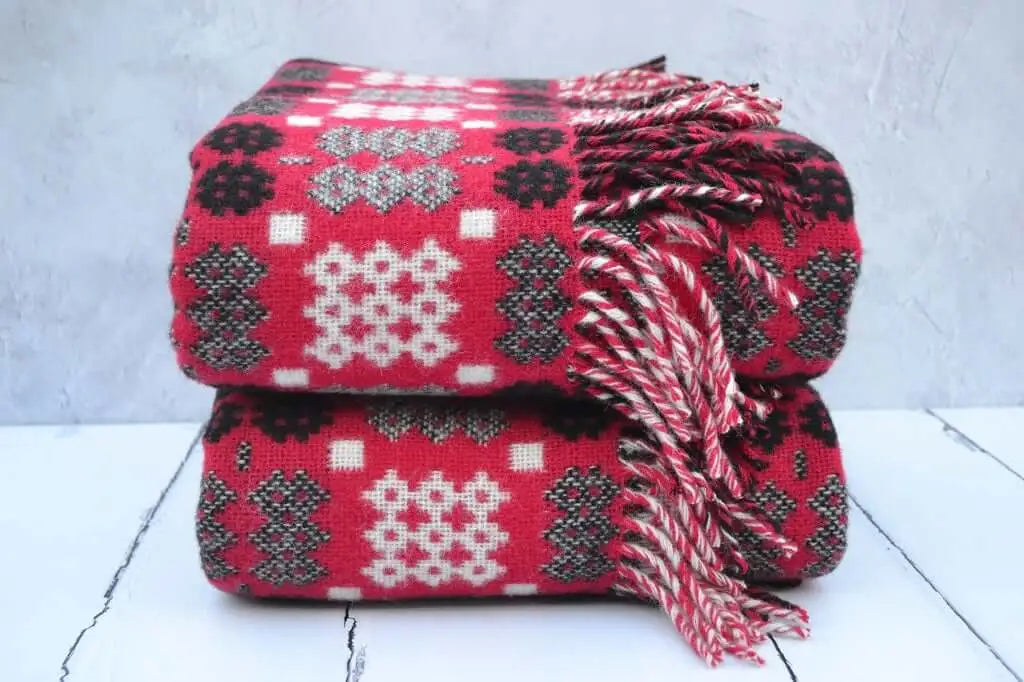 Welsh blanket - Pontyglasier - hand woven in Wales