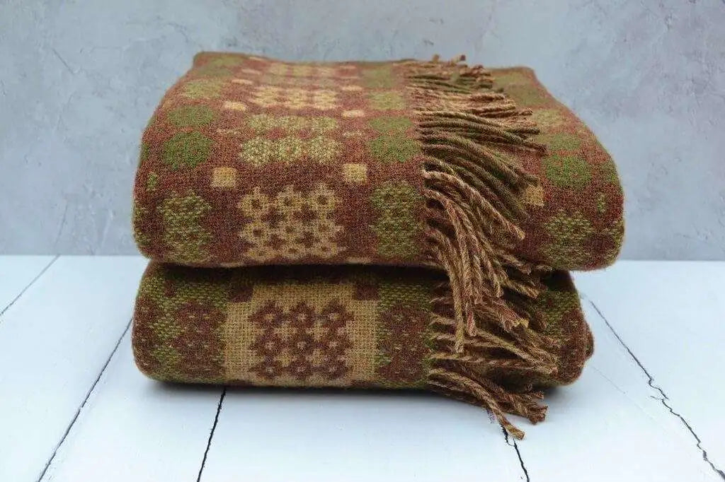 Welsh blankets - 100% new wool - woven in wales - Pen y Garreg 