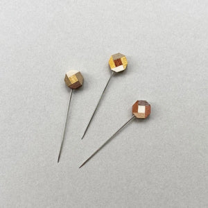 Cohana – Flower Parquet Pins - Elevate your craft with these exquisite handmade sewing pins. Decorative parquetry, creating wooden pinheads with a modern flower design. Pinheads are crafted from multiple varieties of hardwood natural charm to any project.