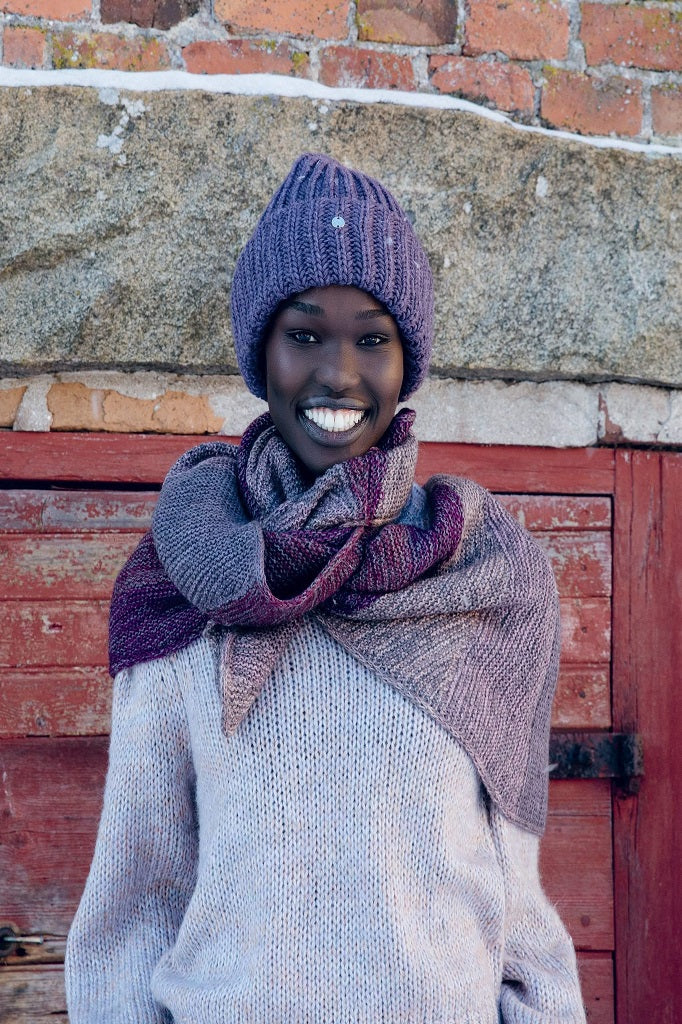 Laine Books - 52 weeks of shawls 4