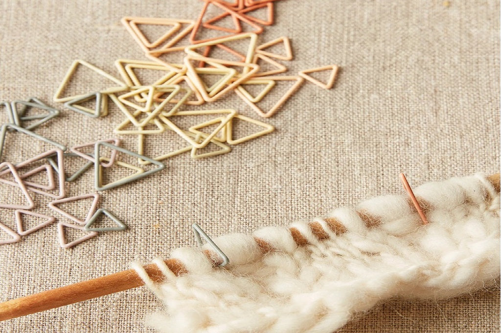 Cocoknits Triangle stitch markers