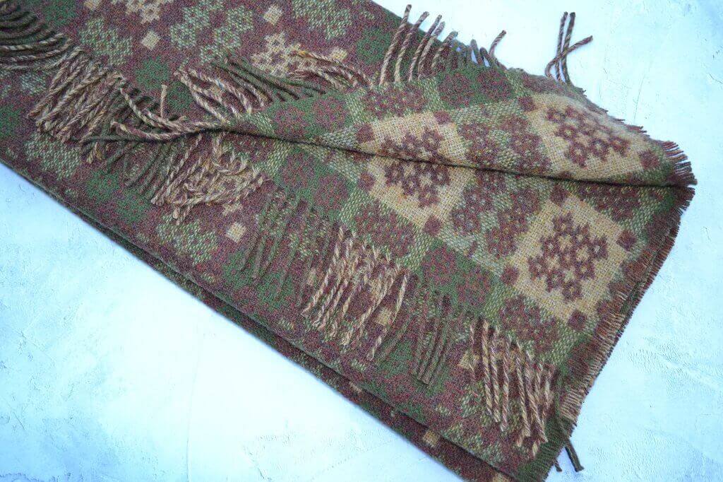 Welsh blankets - 100% new wool - woven in wales - Pen y Garreg - FelinFach 1